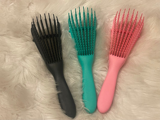 Blended Endz detangle brush